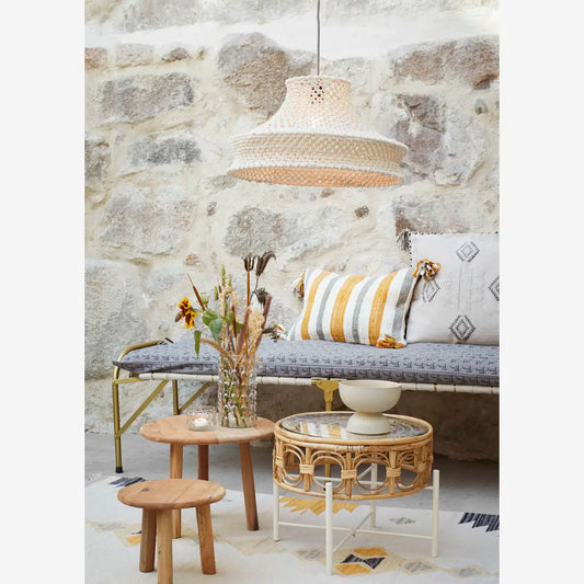 Madam Stolts bijzet tafel