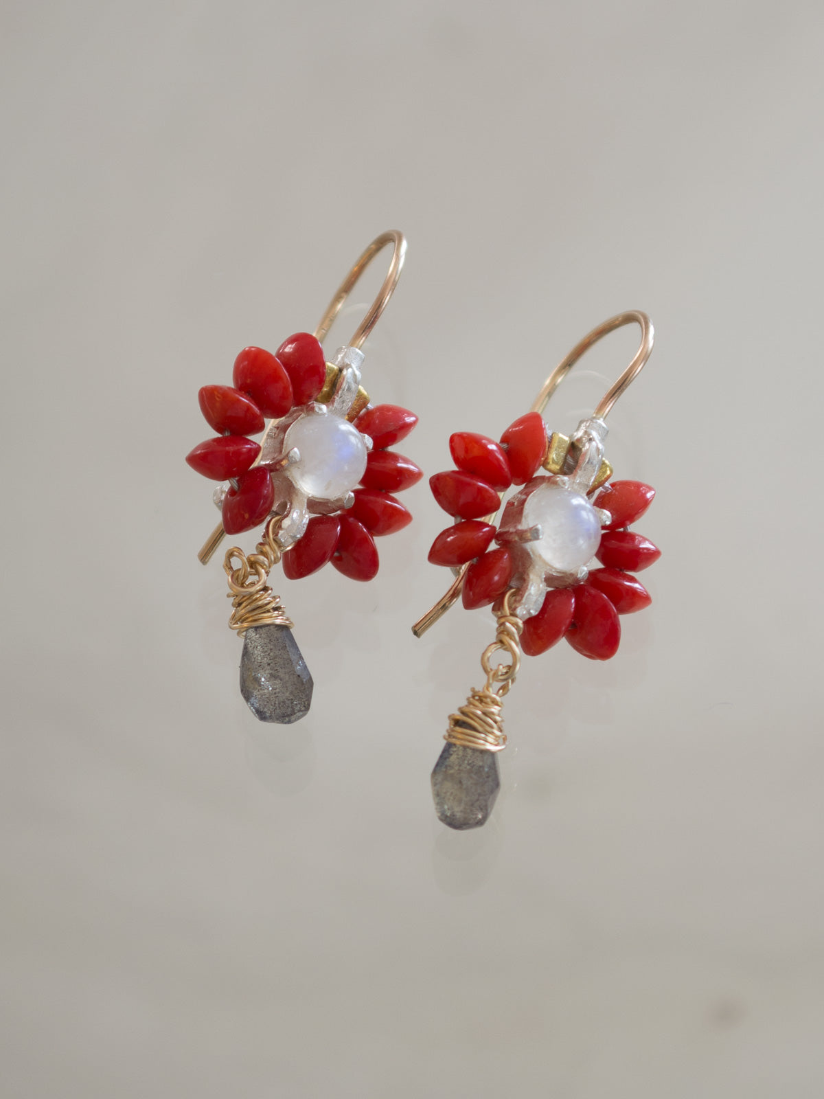 Oorbellen Flower Koraal Labradoriet