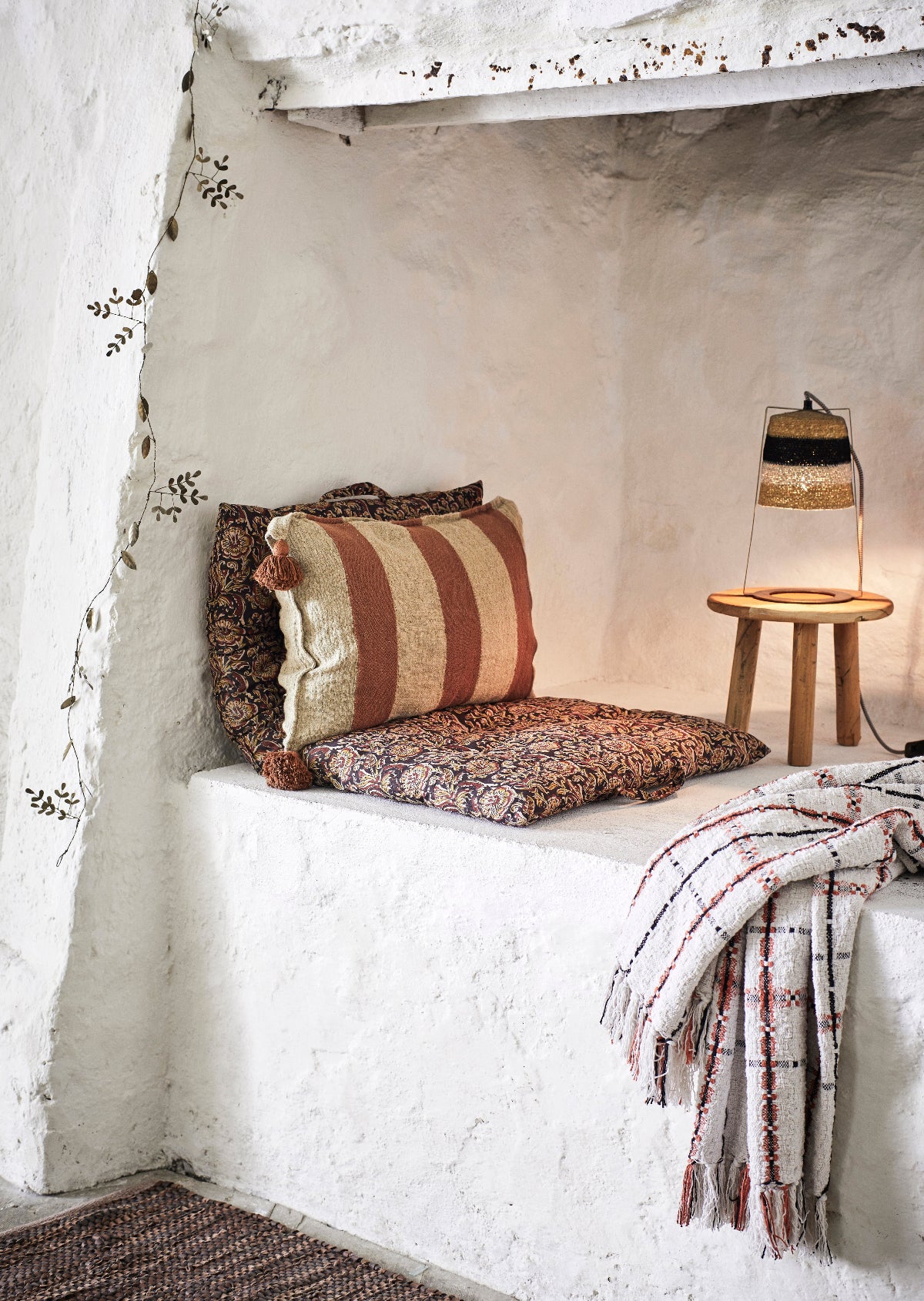 Madam Stoltz slinger metaal