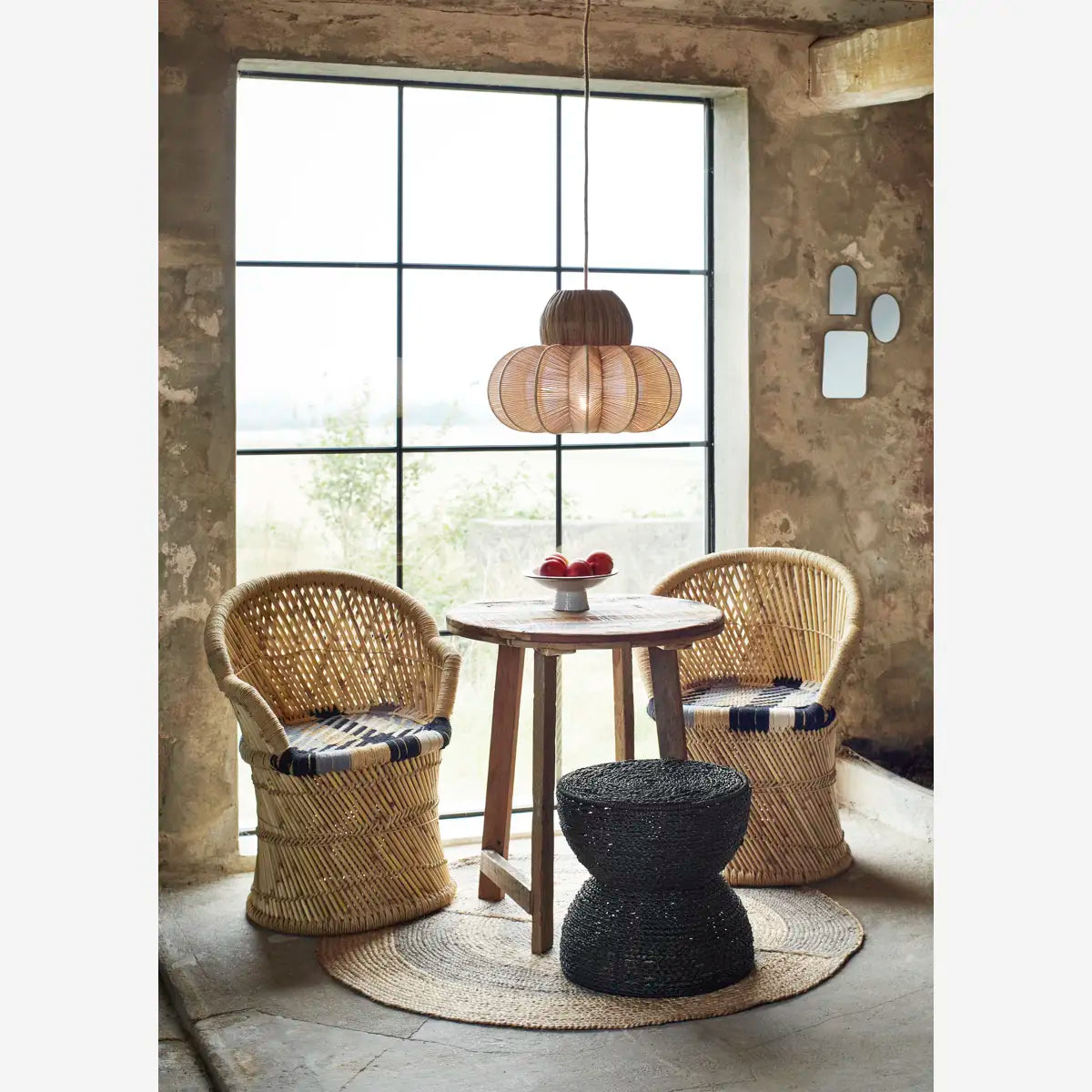 Madam Stoltz Cafe Tafel